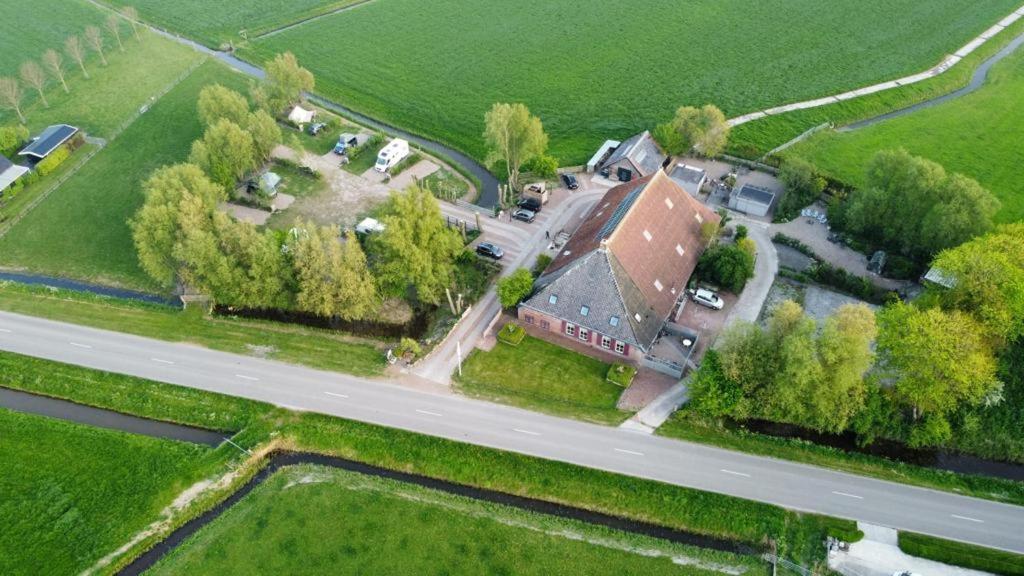 Logeerboerderij De Salix Villa Hitzum Dış mekan fotoğraf